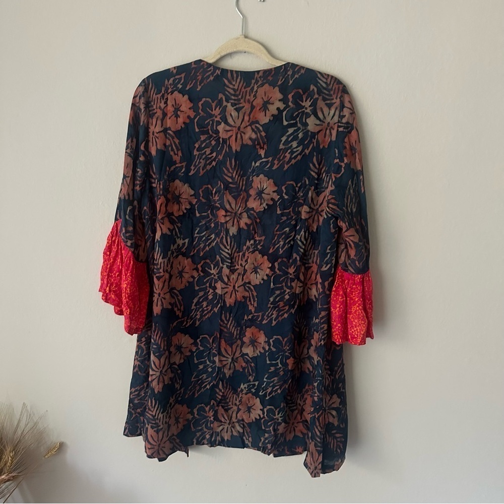 Soft Surroundings Floral Bell Sleeve Kimono Duster in Navy M - Picture 10 of 10